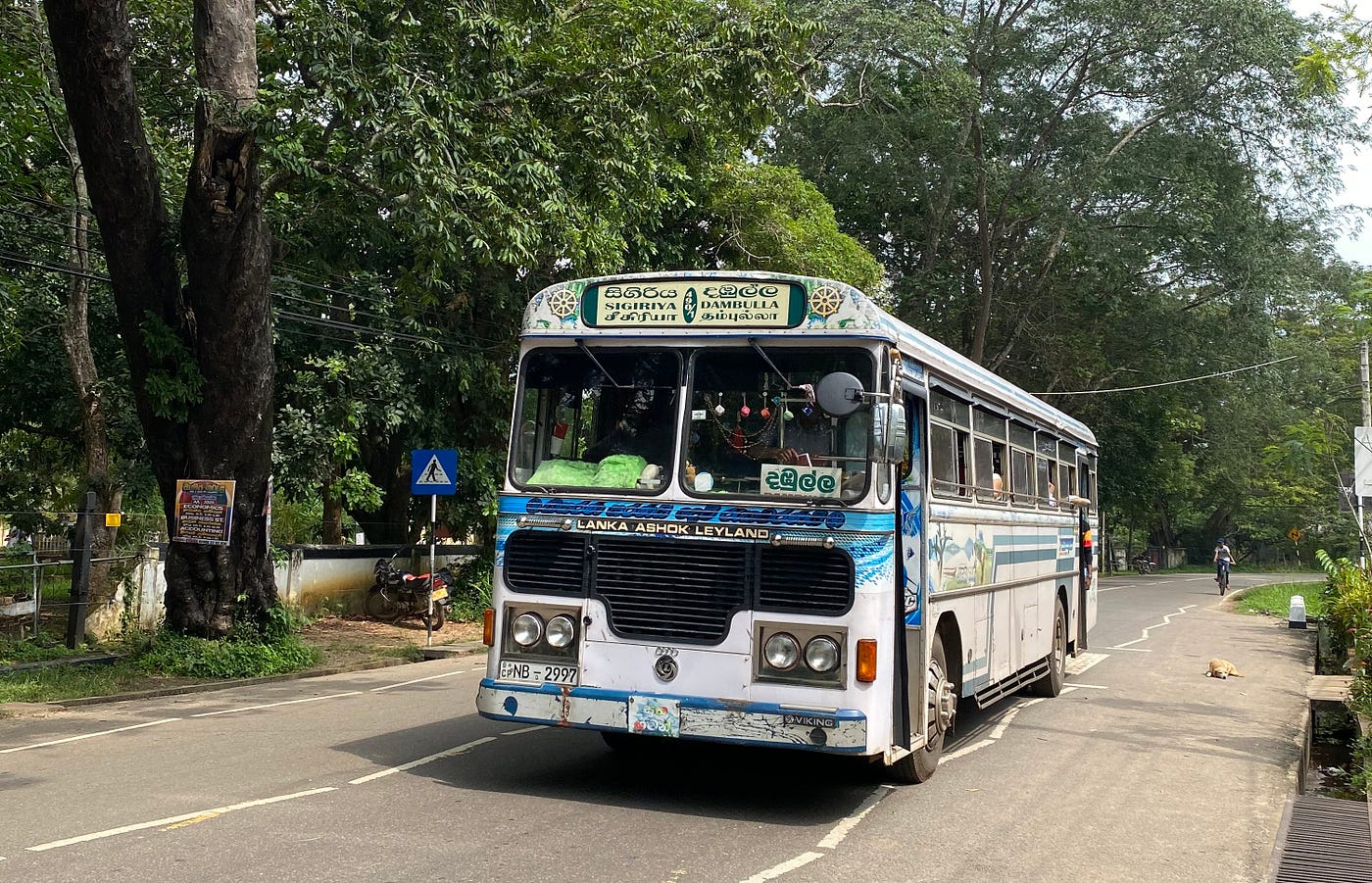 在斯里蘭卡搭公車趴趴走
